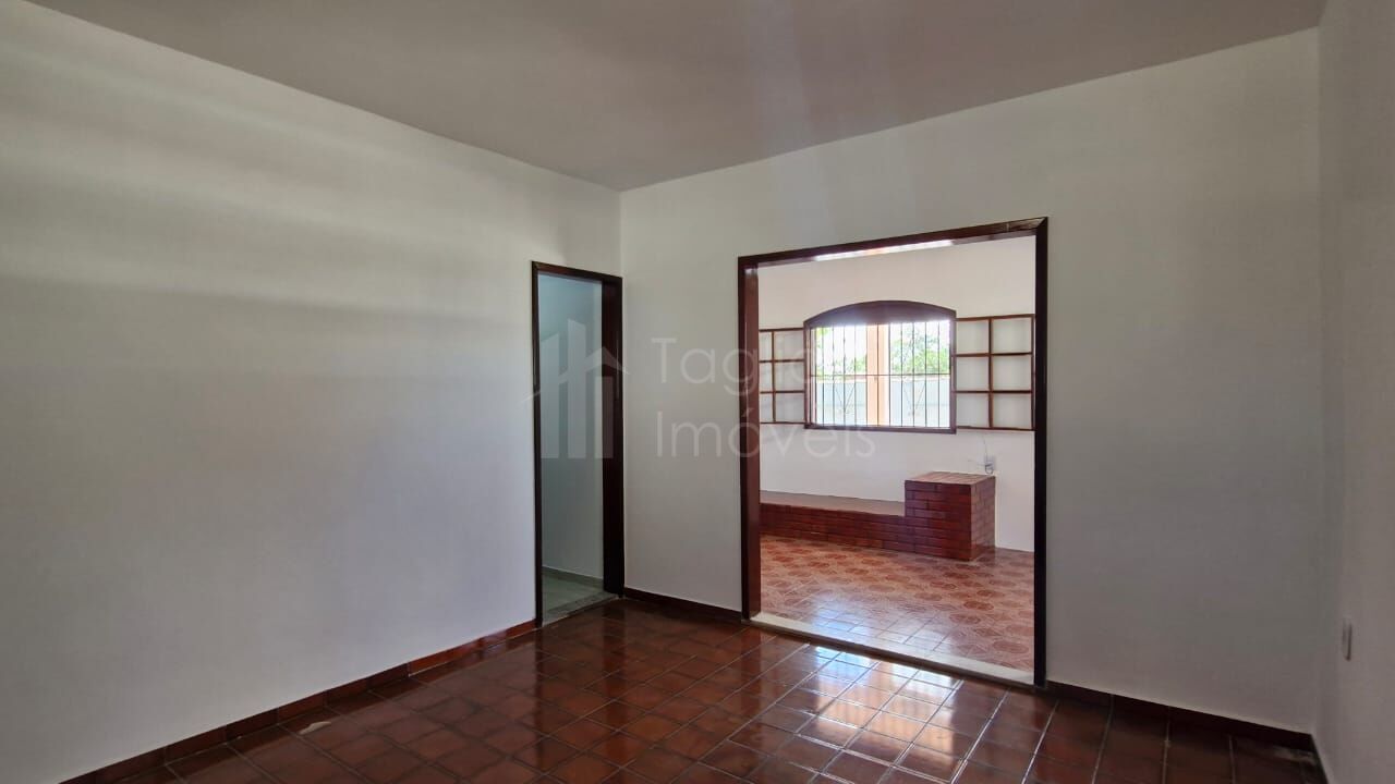 Casa à venda com 3 quartos, 220m² - Foto 7