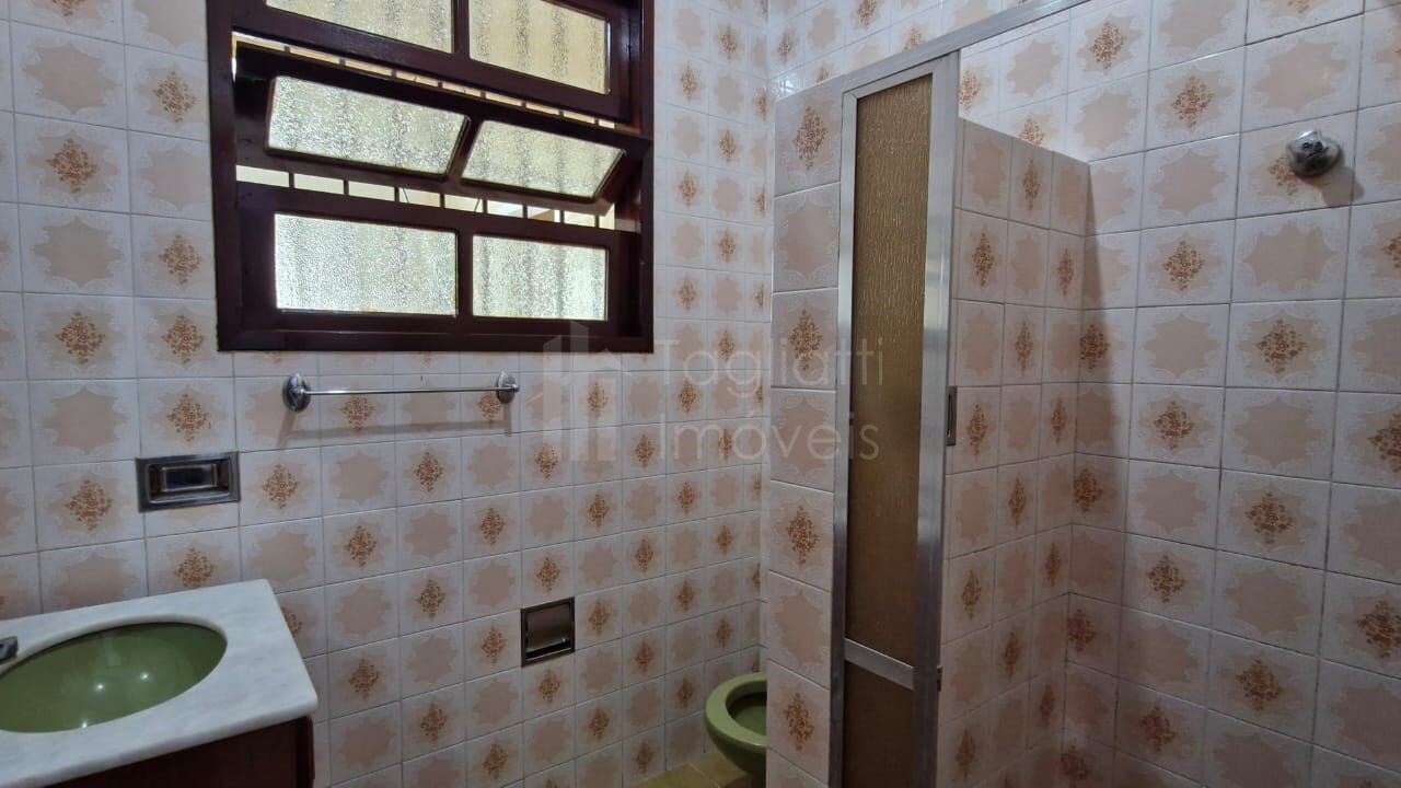 Casa à venda com 3 quartos, 220m² - Foto 12
