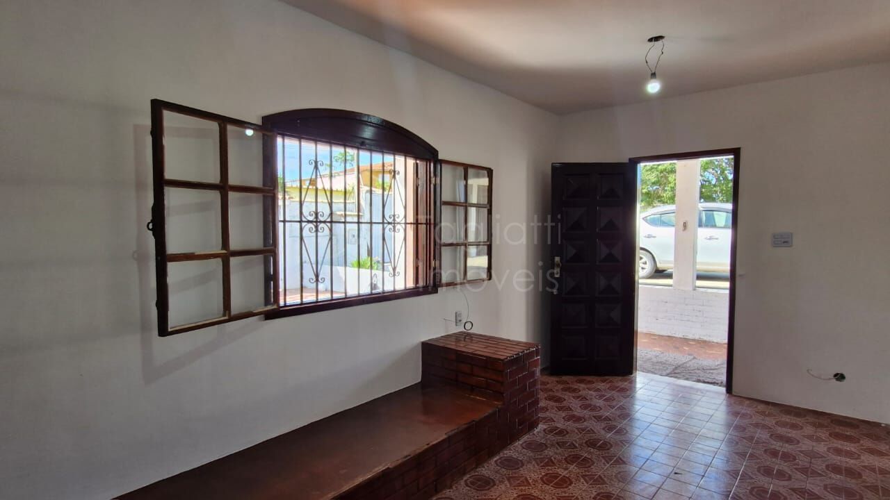 Casa à venda com 3 quartos, 220m² - Foto 9