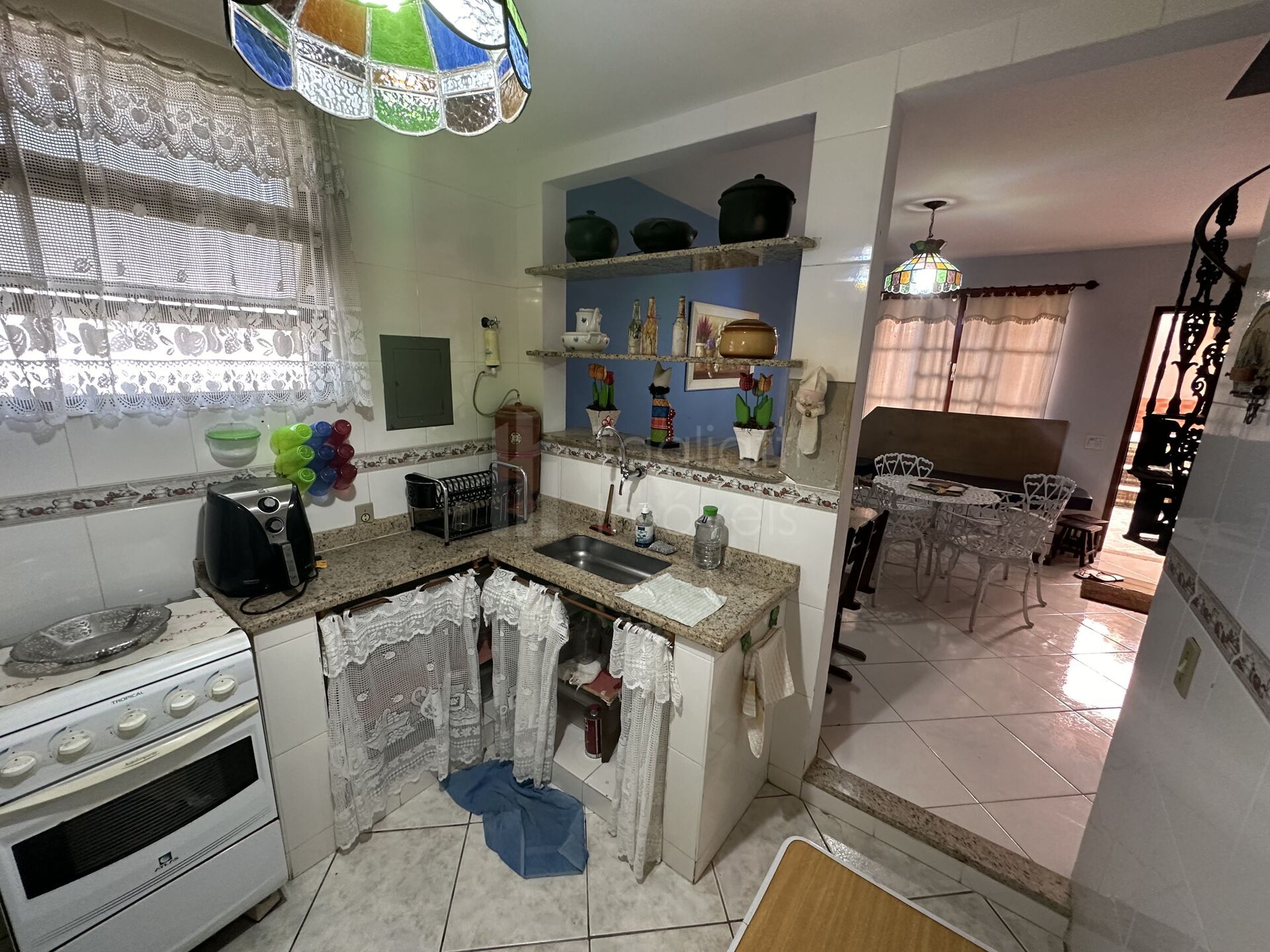 Casa à venda com 2 quartos, 60m² - Foto 4