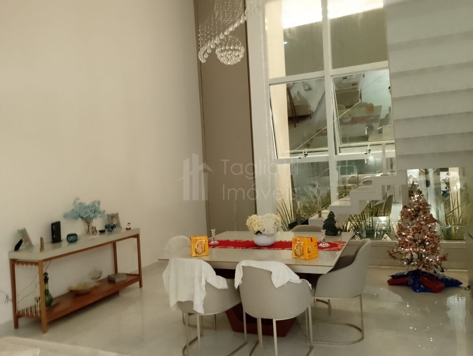 Casa à venda com 3 quartos, 250m² - Foto 10