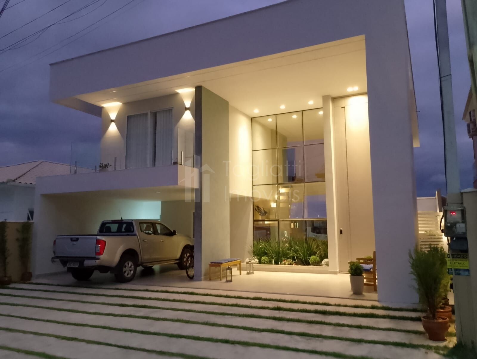 Casa à venda com 3 quartos, 250m² - Foto 3