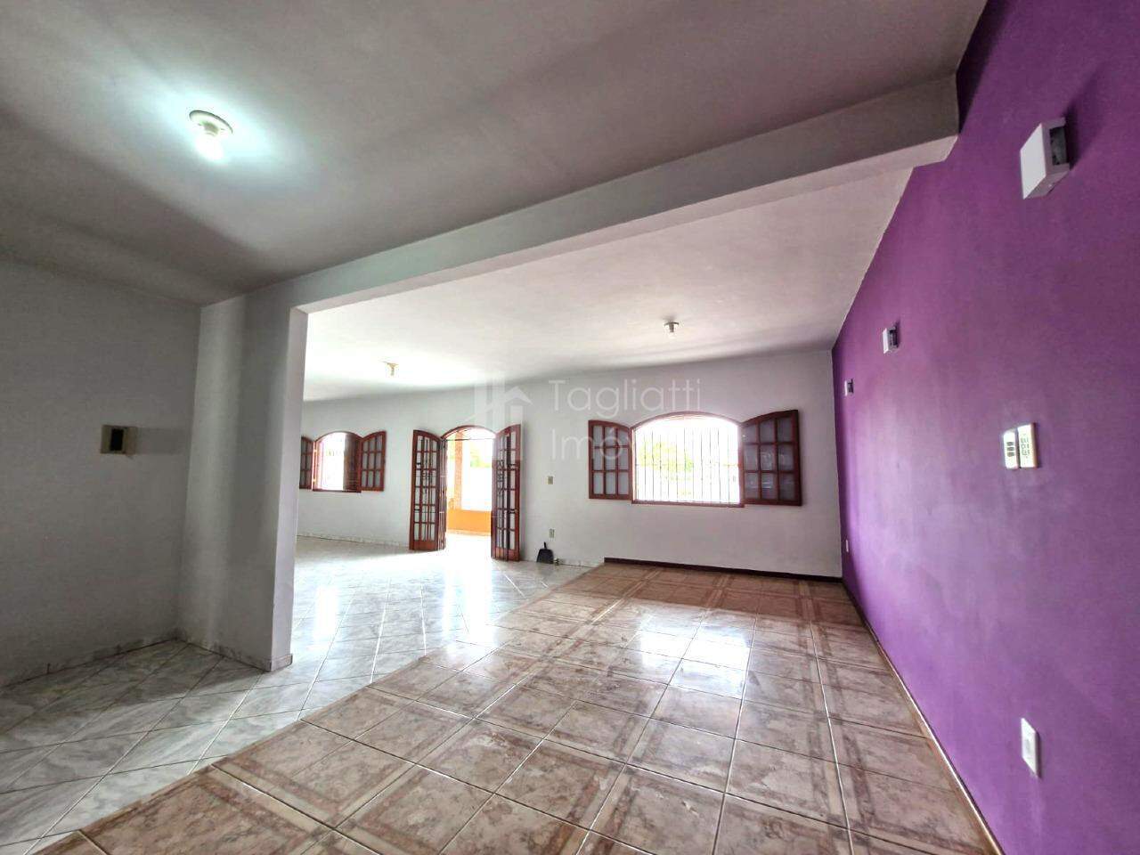 Casa para alugar com 2 quartos, 450m² - Foto 11