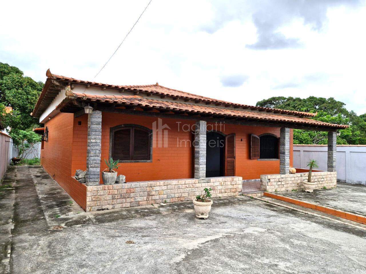 Casa para alugar com 2 quartos, 450m² - Foto 1