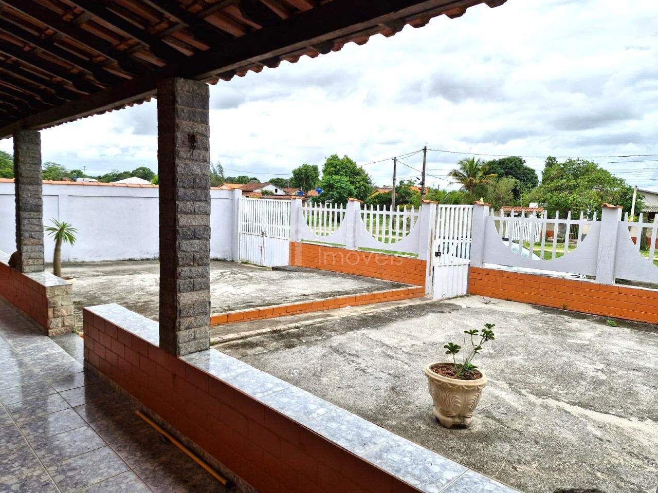 Casa para alugar com 2 quartos, 450m² - Foto 6