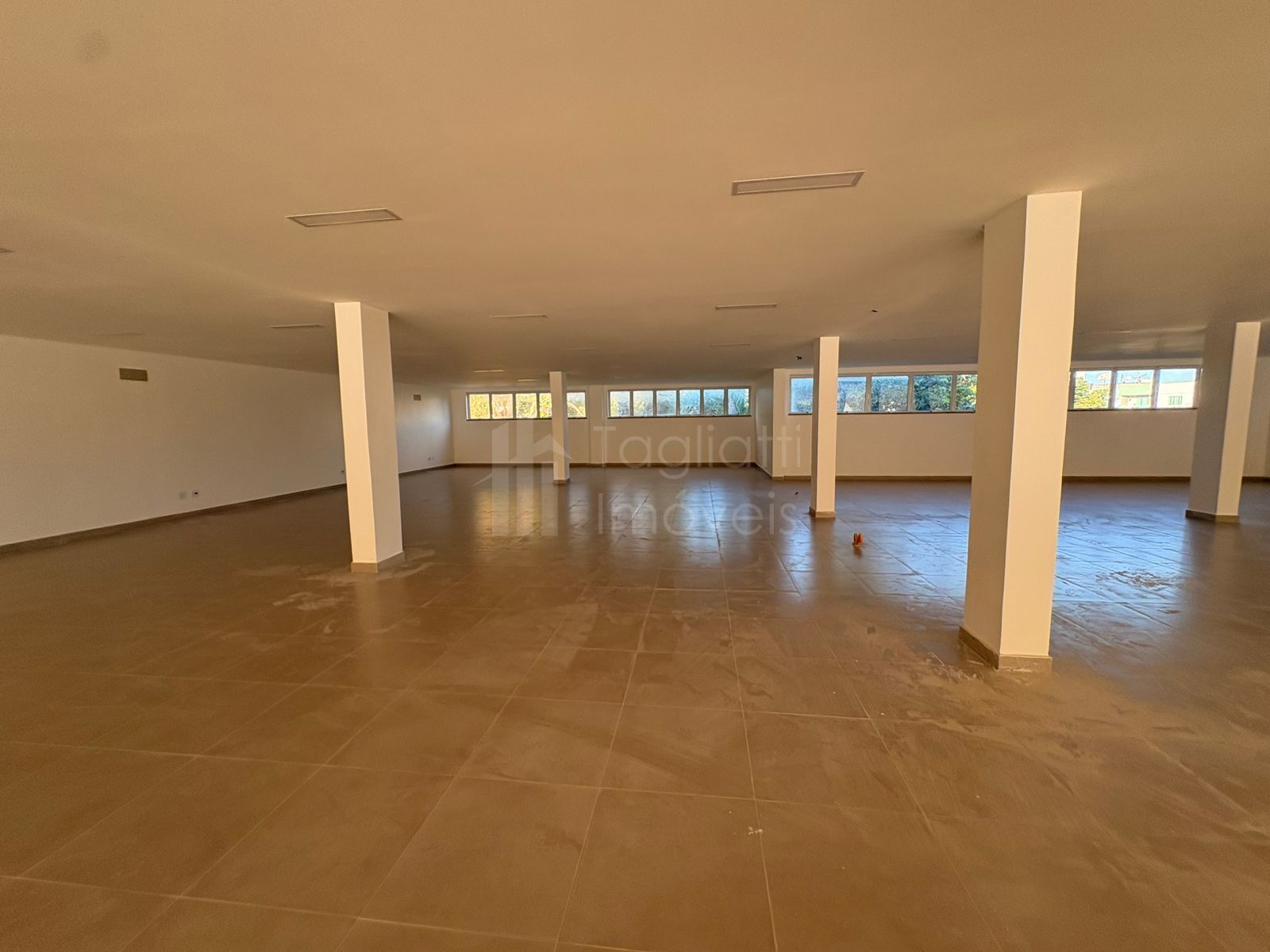 Loja-Salão, 1060 m² - Foto 17