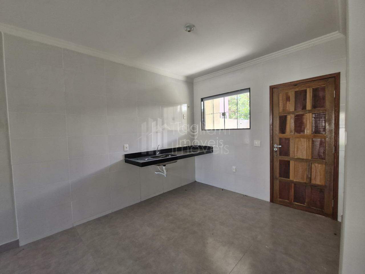 Casa à venda com 2 quartos, 75m² - Foto 7