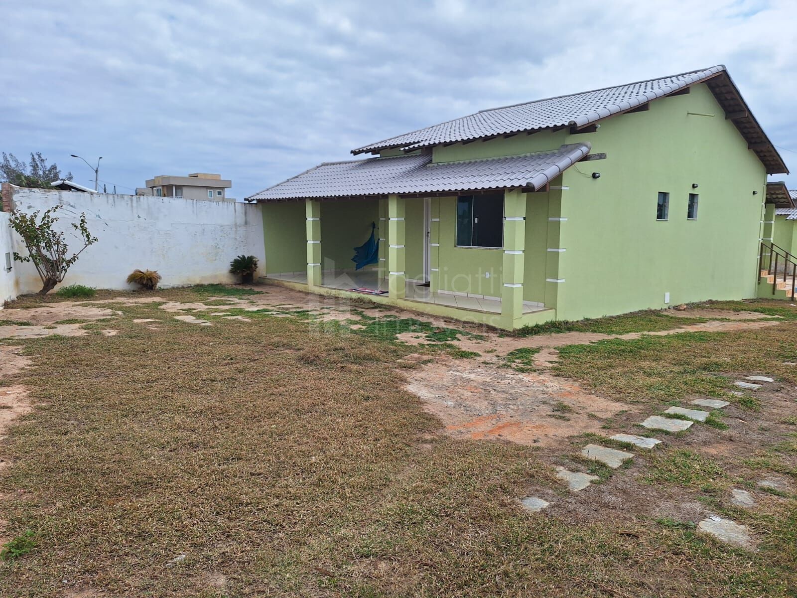 Casa à venda com 4 quartos, 120m² - Foto 2