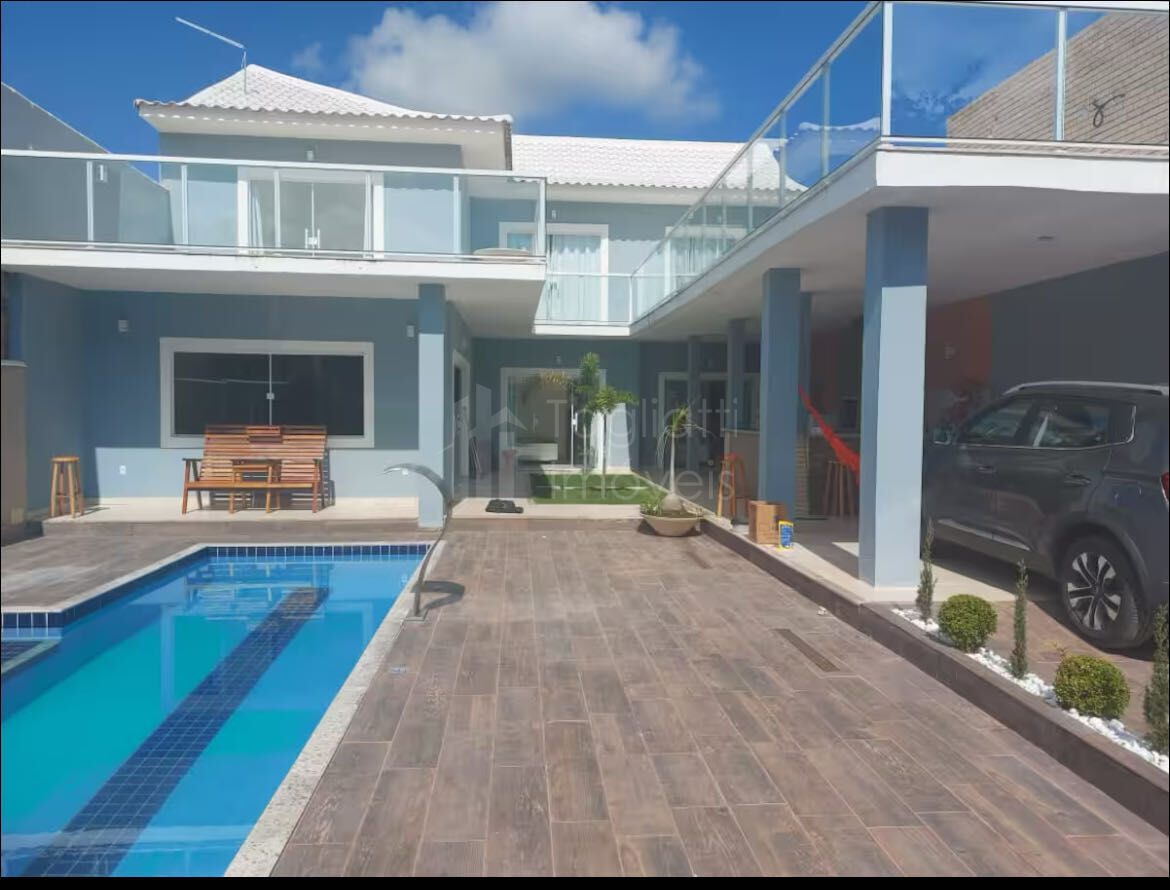 Casa de Condomínio à venda com 5 quartos, 250m² - Foto 2