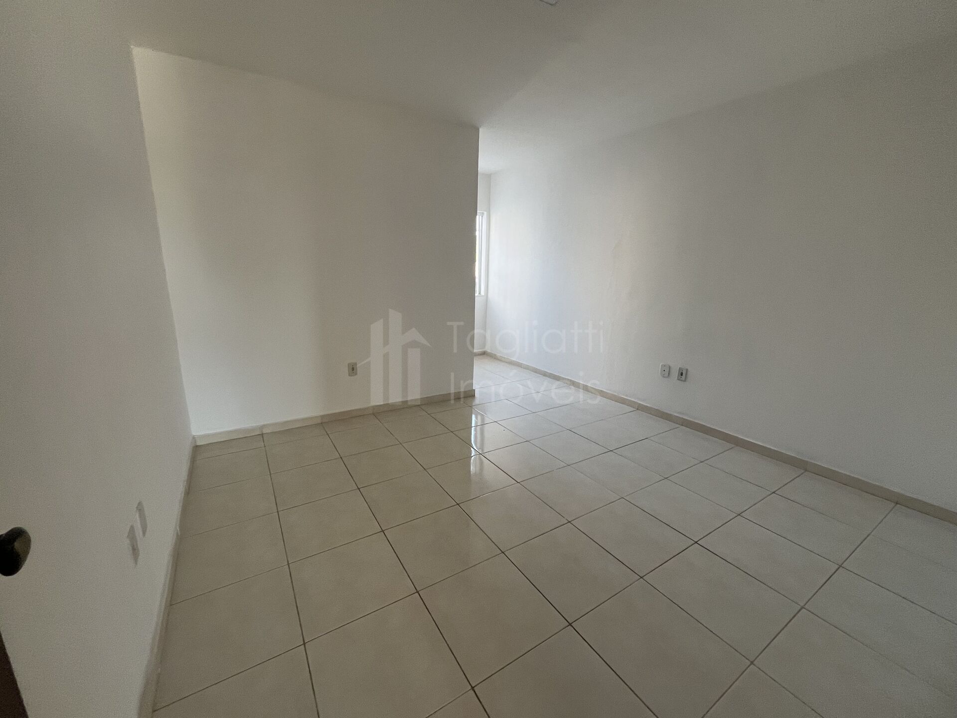Casa à venda com 2 quartos, 85m² - Foto 11