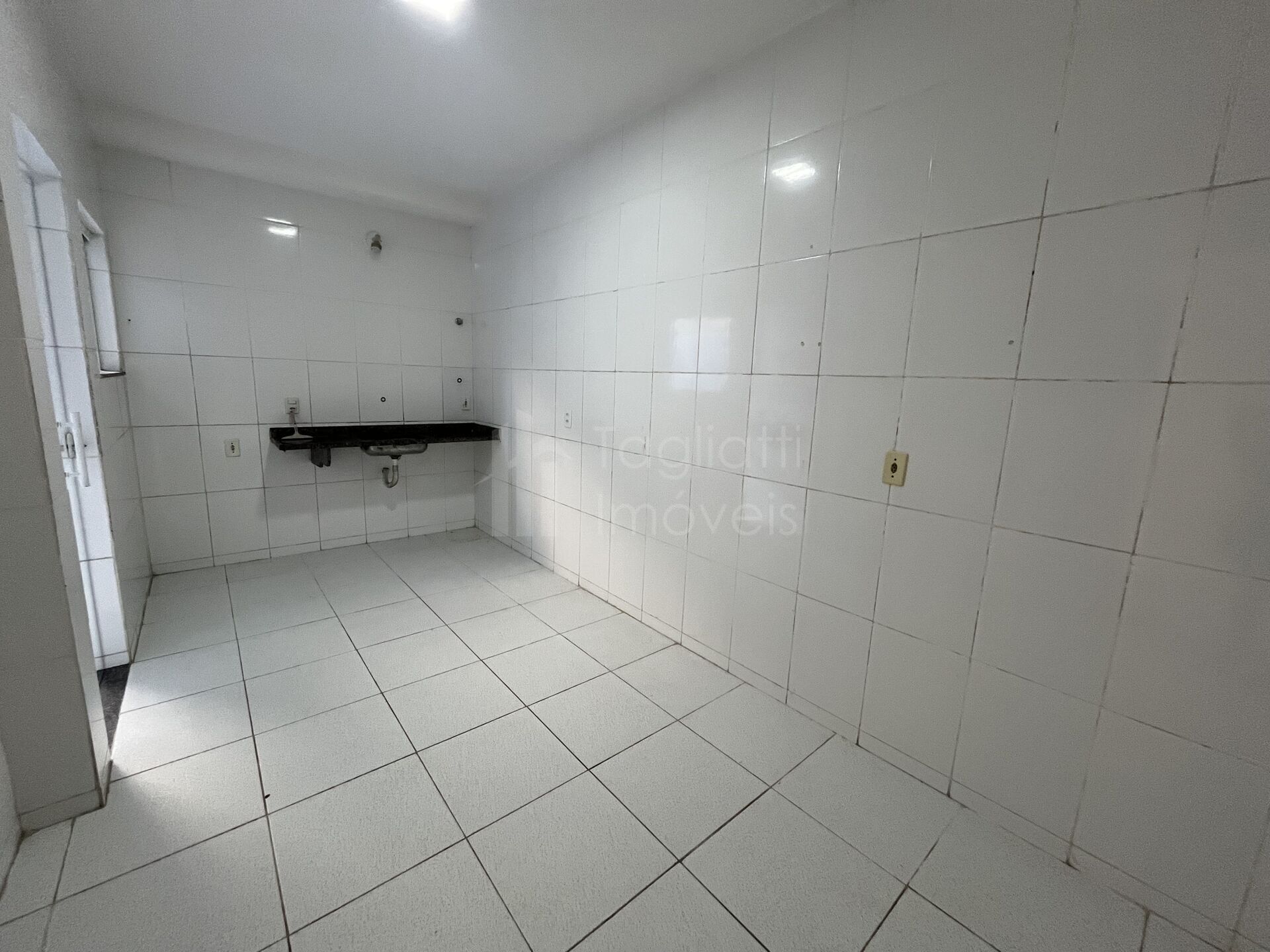Casa à venda com 2 quartos, 85m² - Foto 5