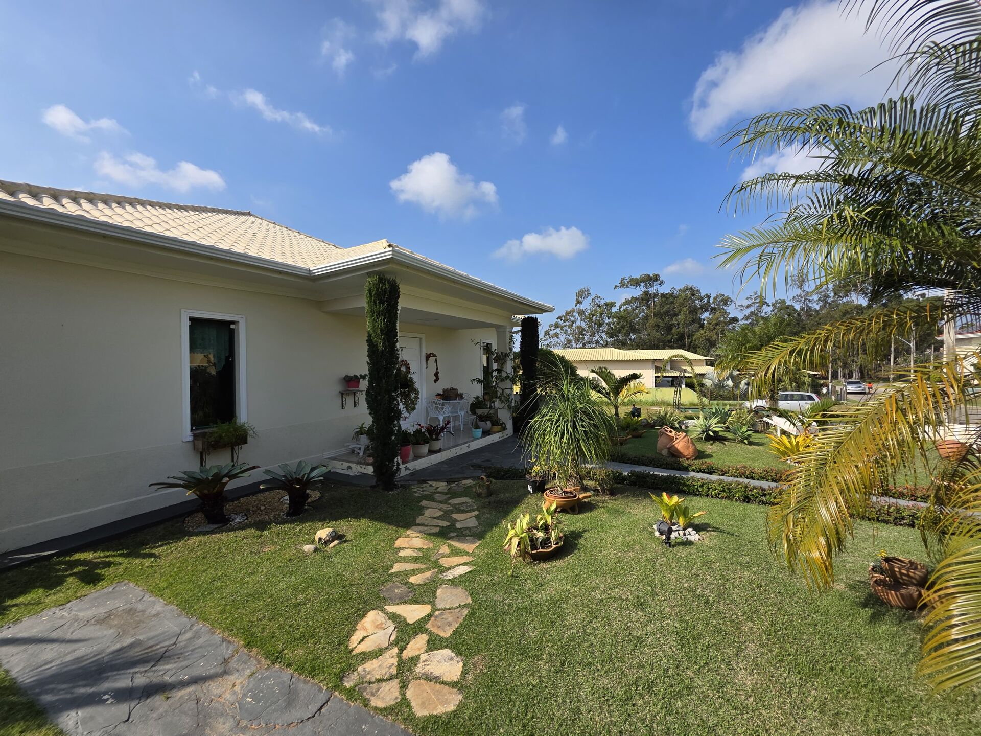 Casa à venda com 3 quartos, 150m² - Foto 3