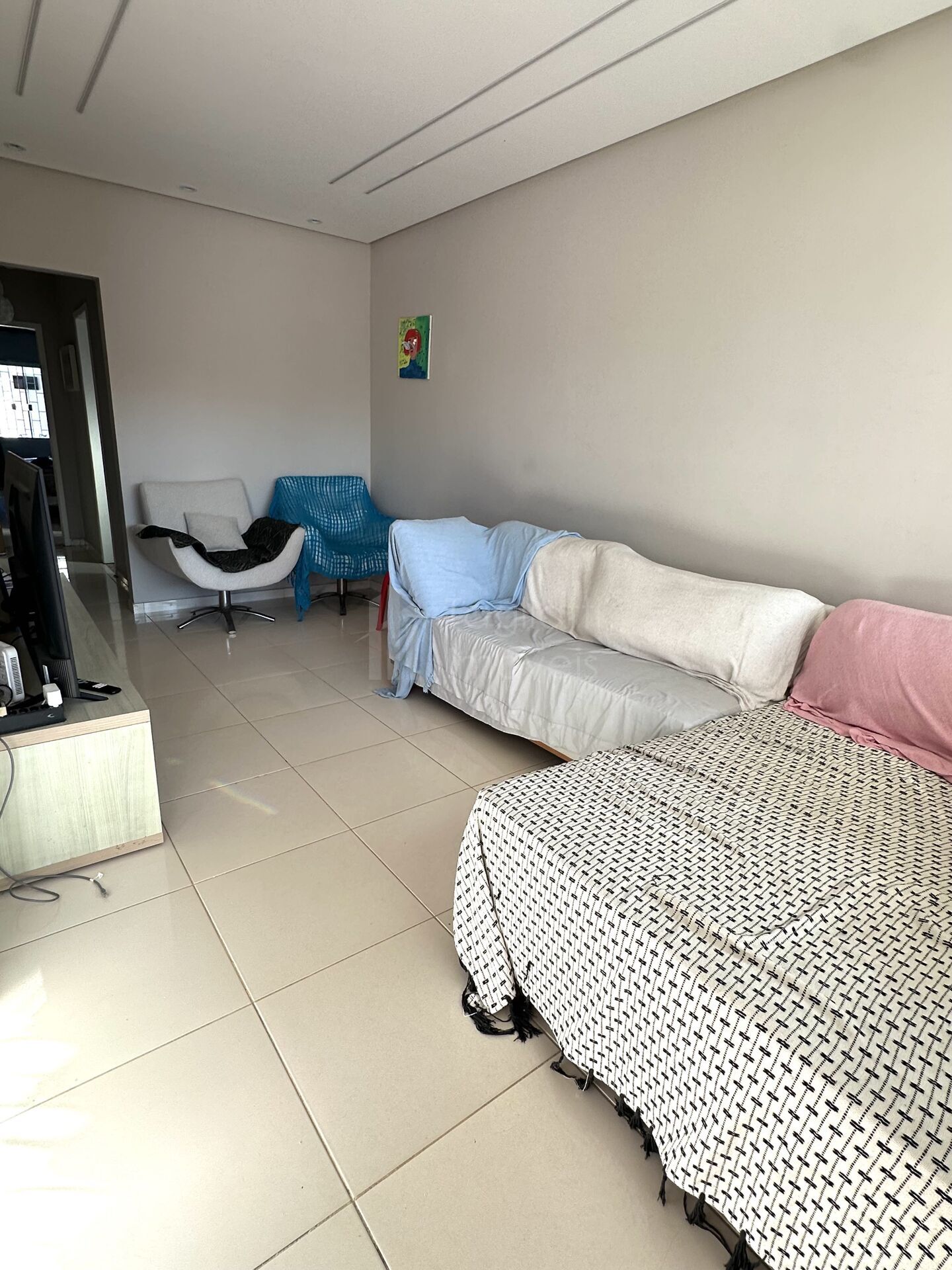 Casa à venda com 2 quartos, 103m² - Foto 2
