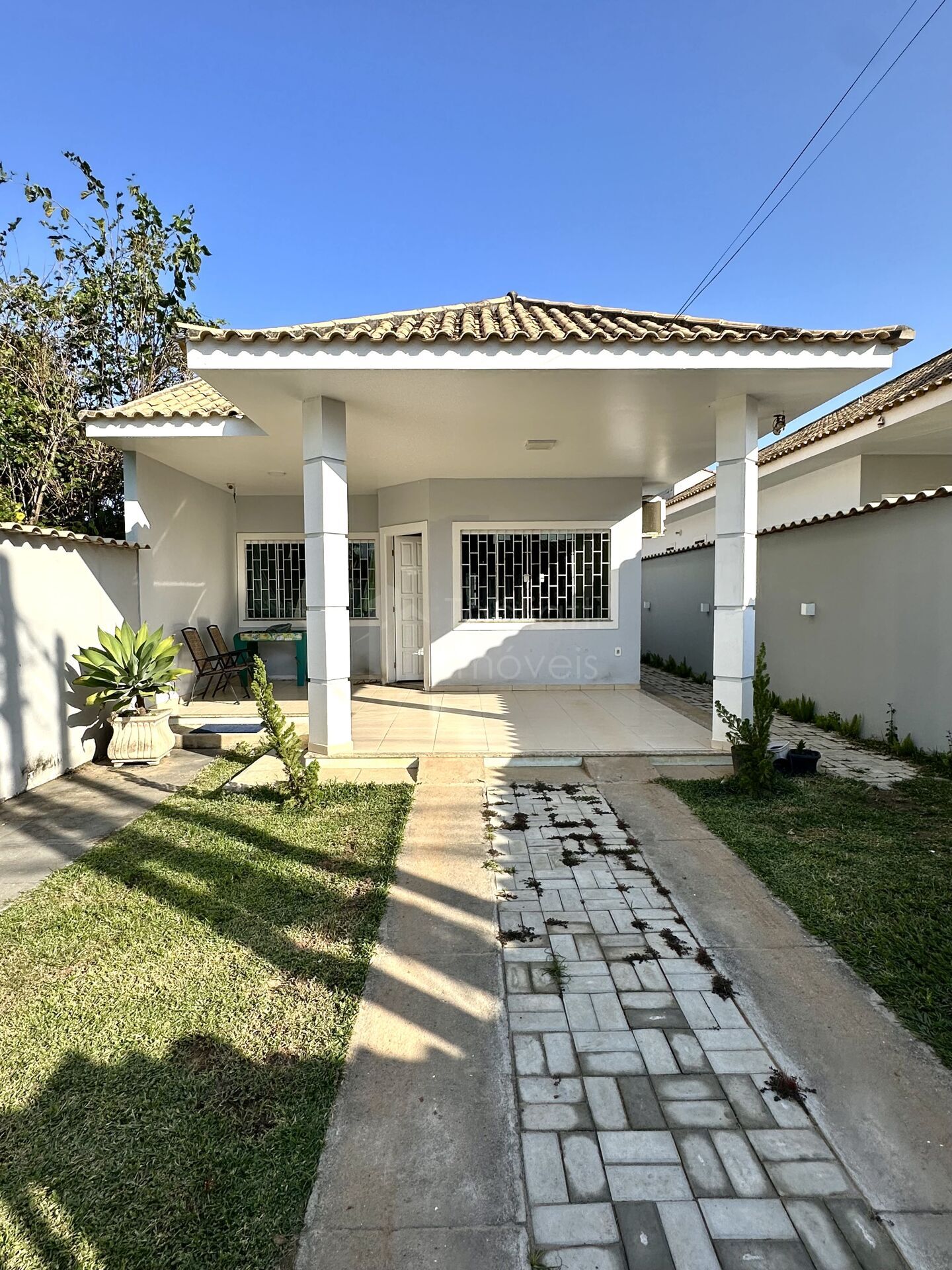 Casa à venda com 2 quartos, 103m² - Foto 1