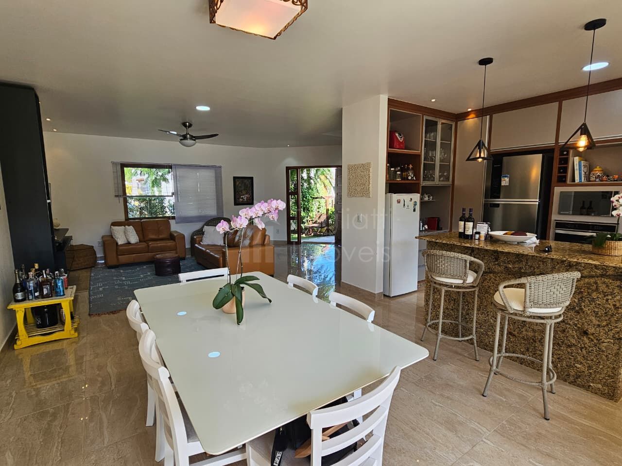 Casa, 3 quartos, 240 m² - Foto 9