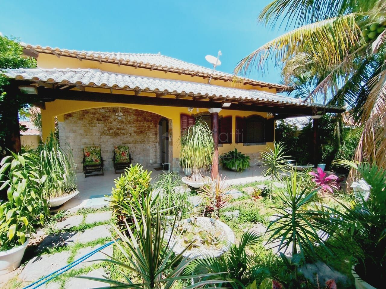 Casa de Condomínio à venda com 3 quartos, 180m² - Foto 2