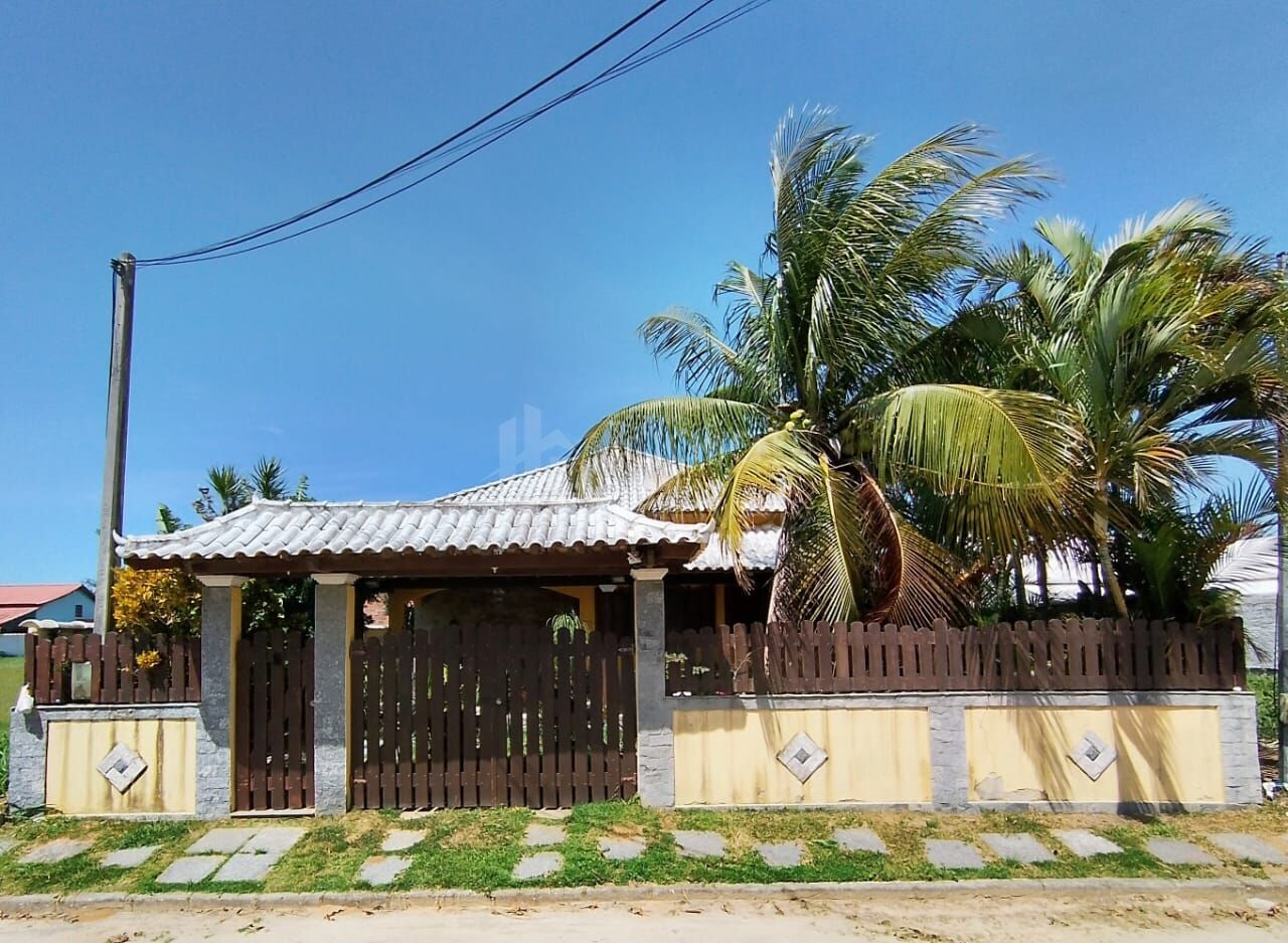 Casa de Condomínio à venda com 3 quartos, 180m² - Foto 1