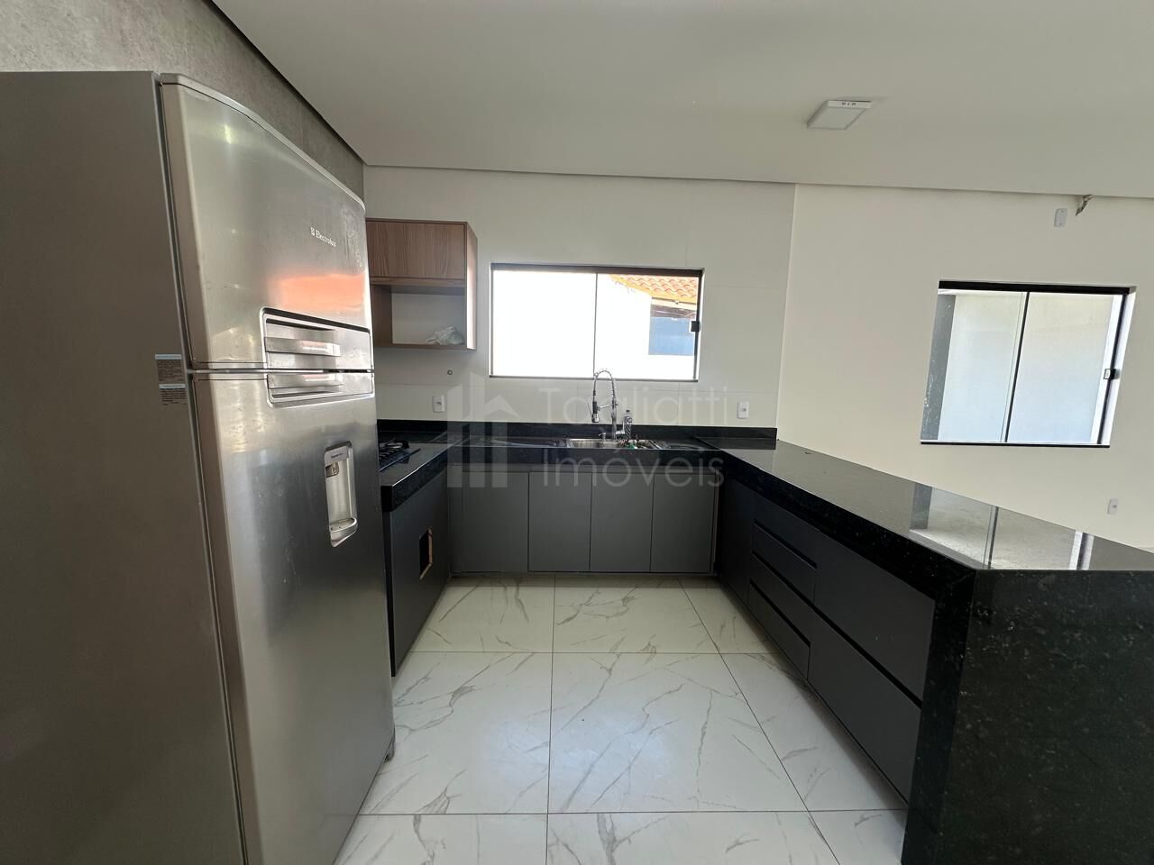 Casa à venda com 3 quartos, 120m² - Foto 7
