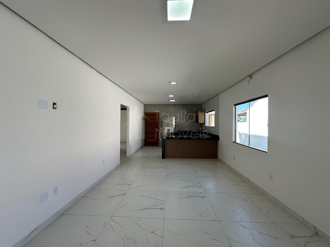 Casa à venda com 3 quartos, 120m² - Foto 4