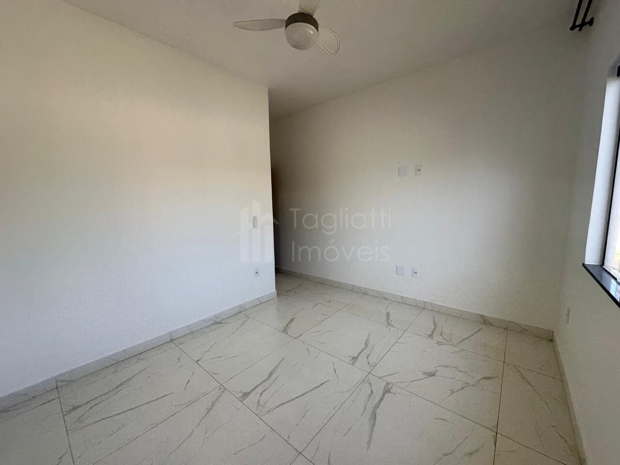 Casa à venda com 3 quartos, 120m² - Foto 9