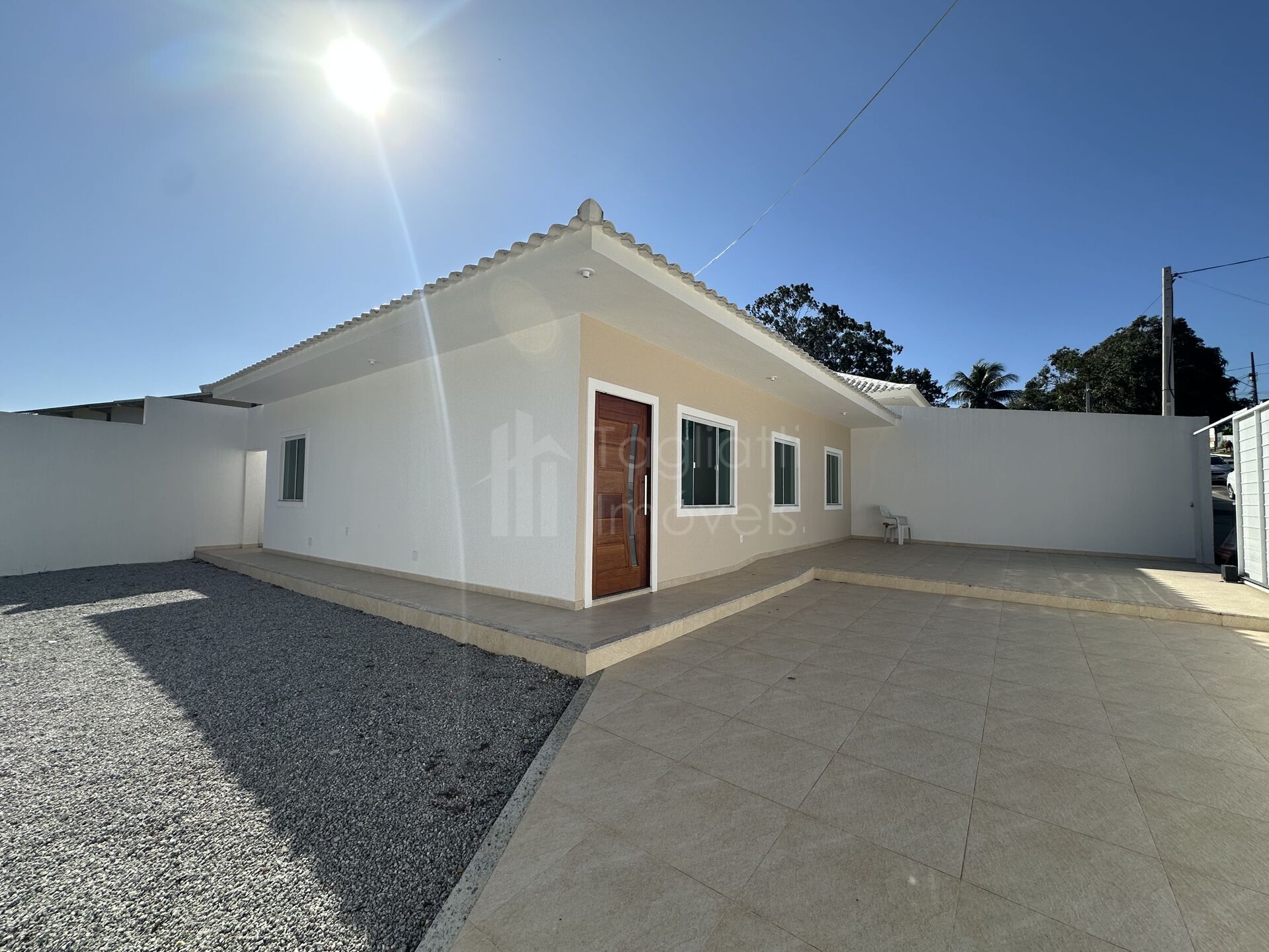 Casa à venda com 3 quartos, 85m² - Foto 2