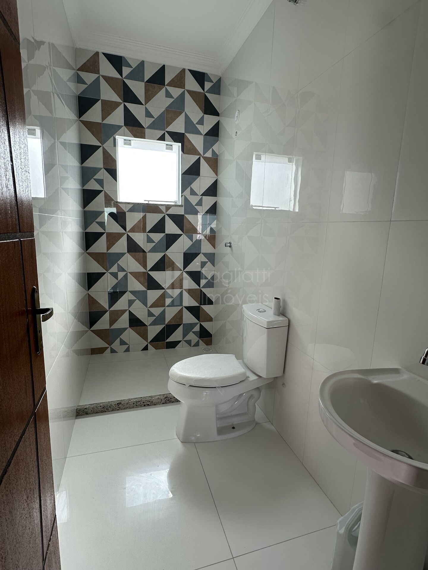 Casa à venda com 3 quartos, 85m² - Foto 7