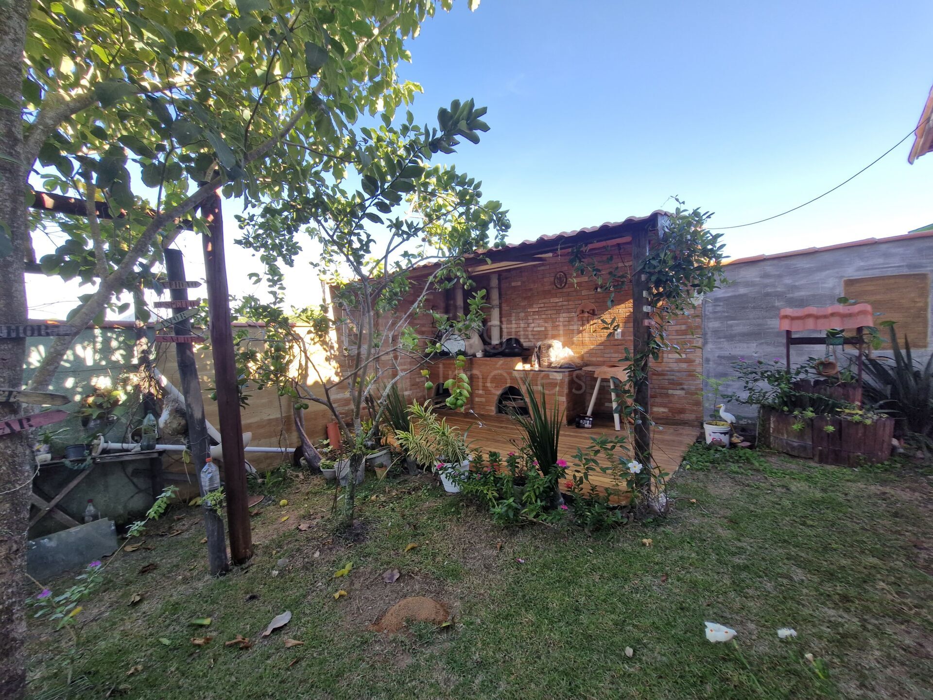 Casa à venda com 1 quarto, 70m² - Foto 6