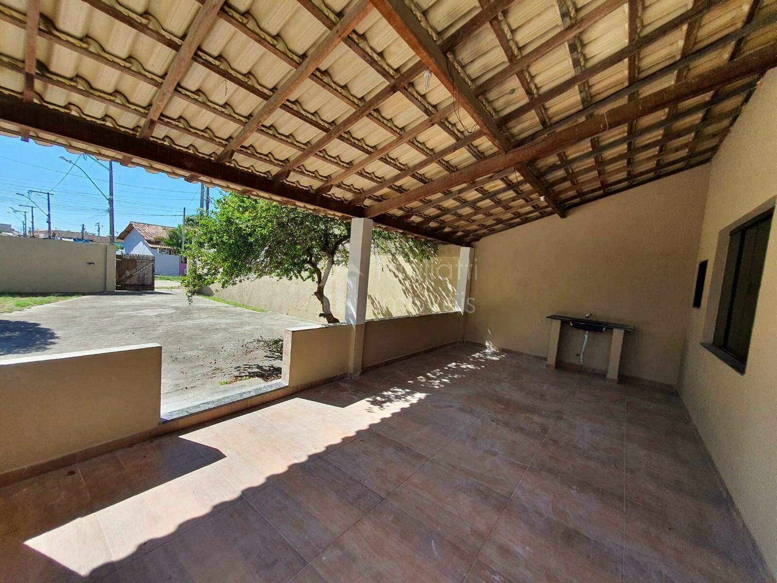 Casa à venda com 2 quartos, 100m² - Foto 2