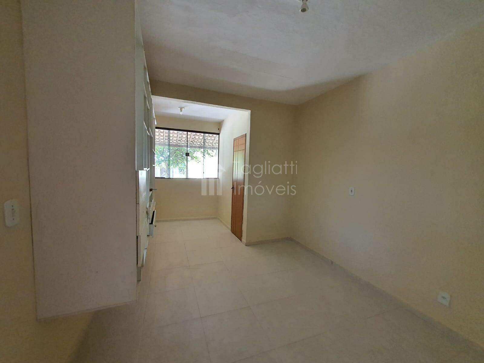 Casa à venda com 2 quartos, 100m² - Foto 14