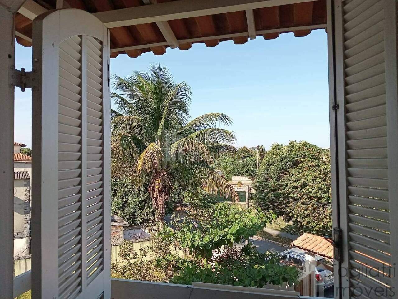Casa à venda com 4 quartos, 434m² - Foto 2
