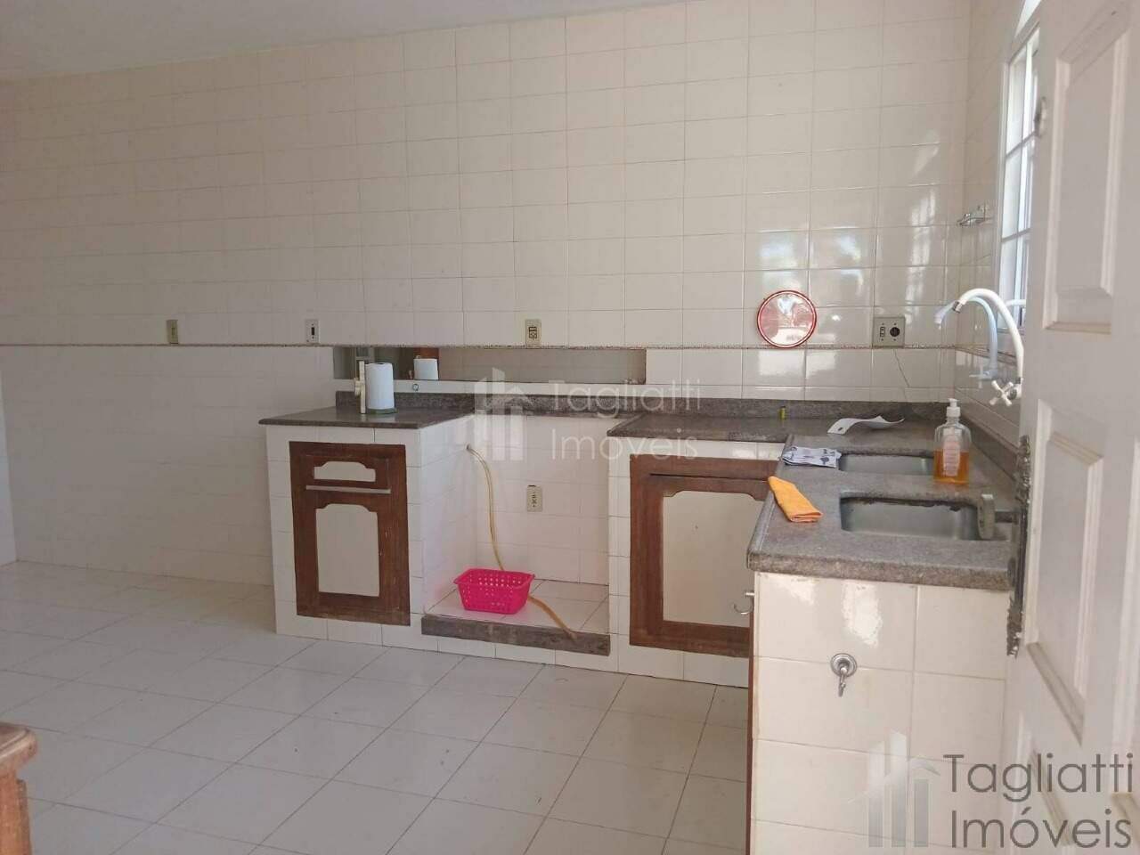 Casa à venda com 4 quartos, 434m² - Foto 8