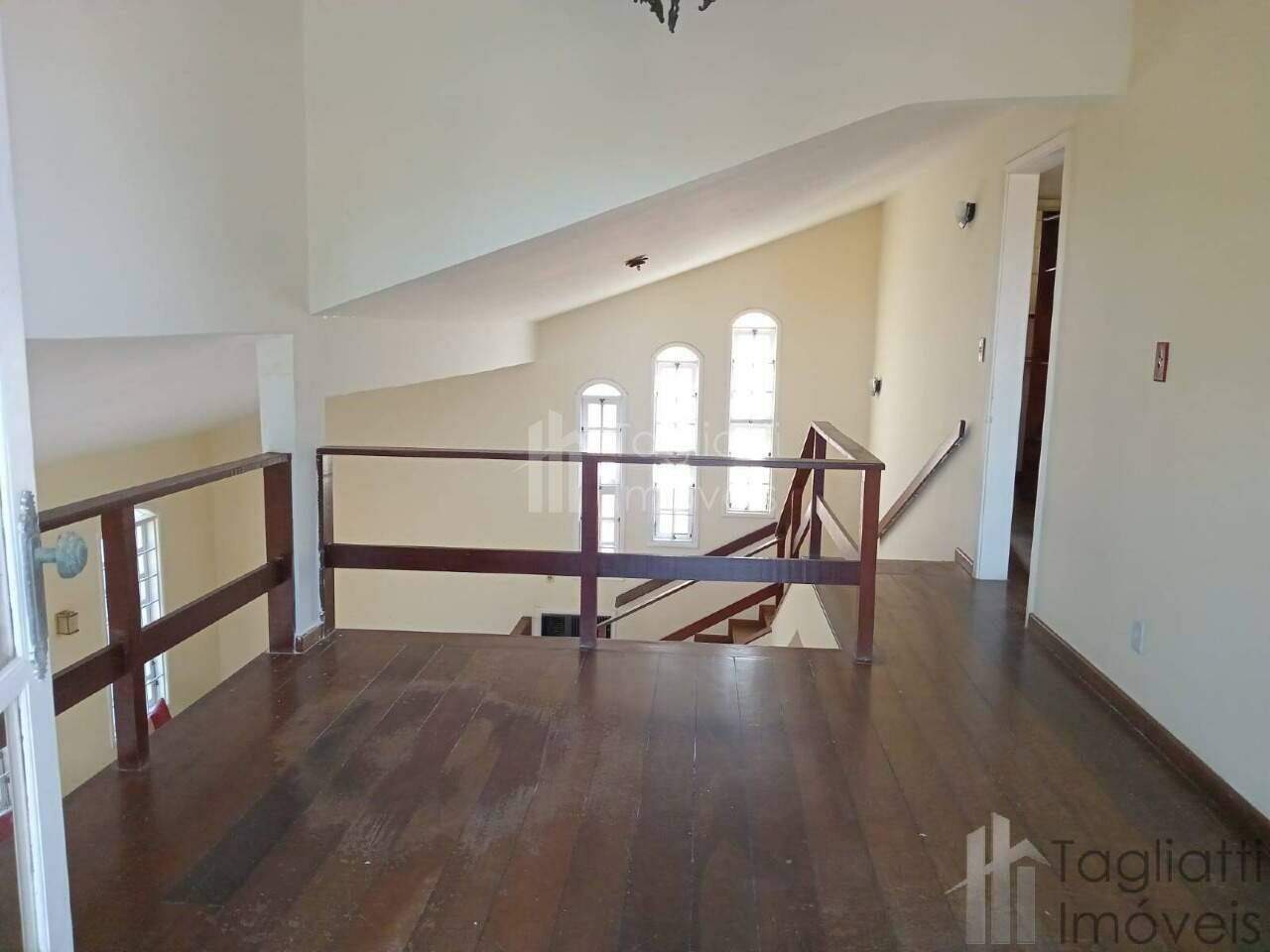 Casa à venda com 4 quartos, 434m² - Foto 3