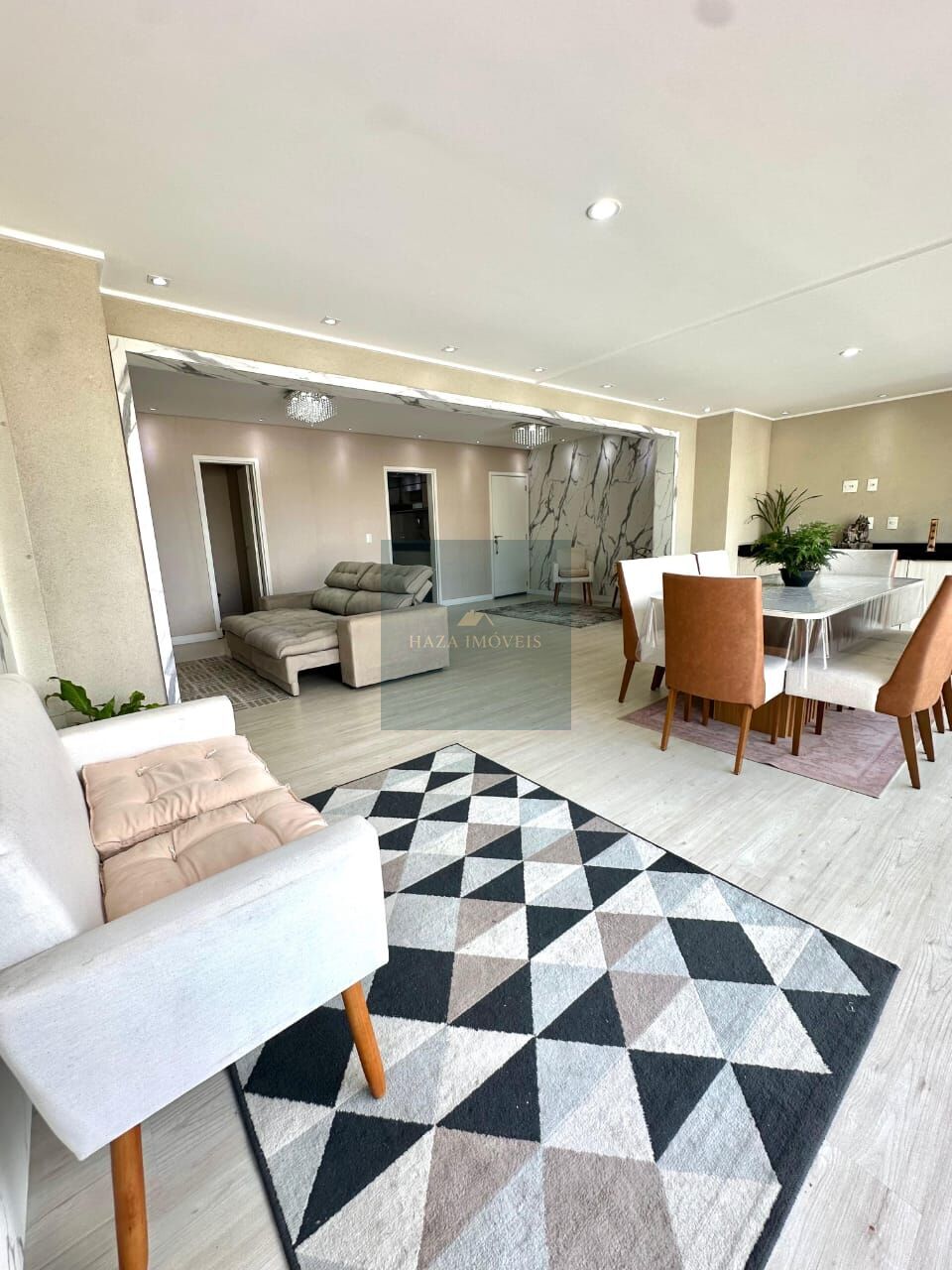 Apartamento, 3 quartos, 135 m² - Foto 1