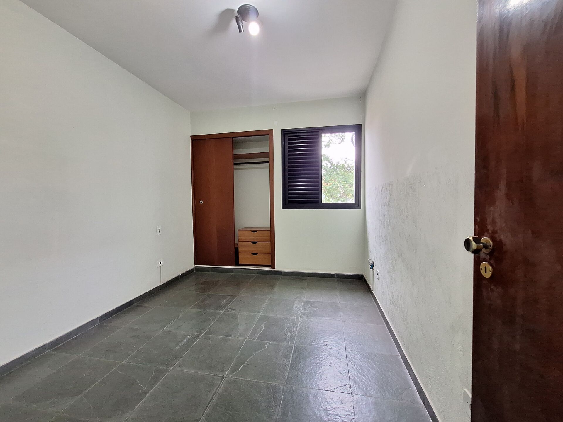 Apartamento à venda com 2 quartos, 55m² - Foto 11