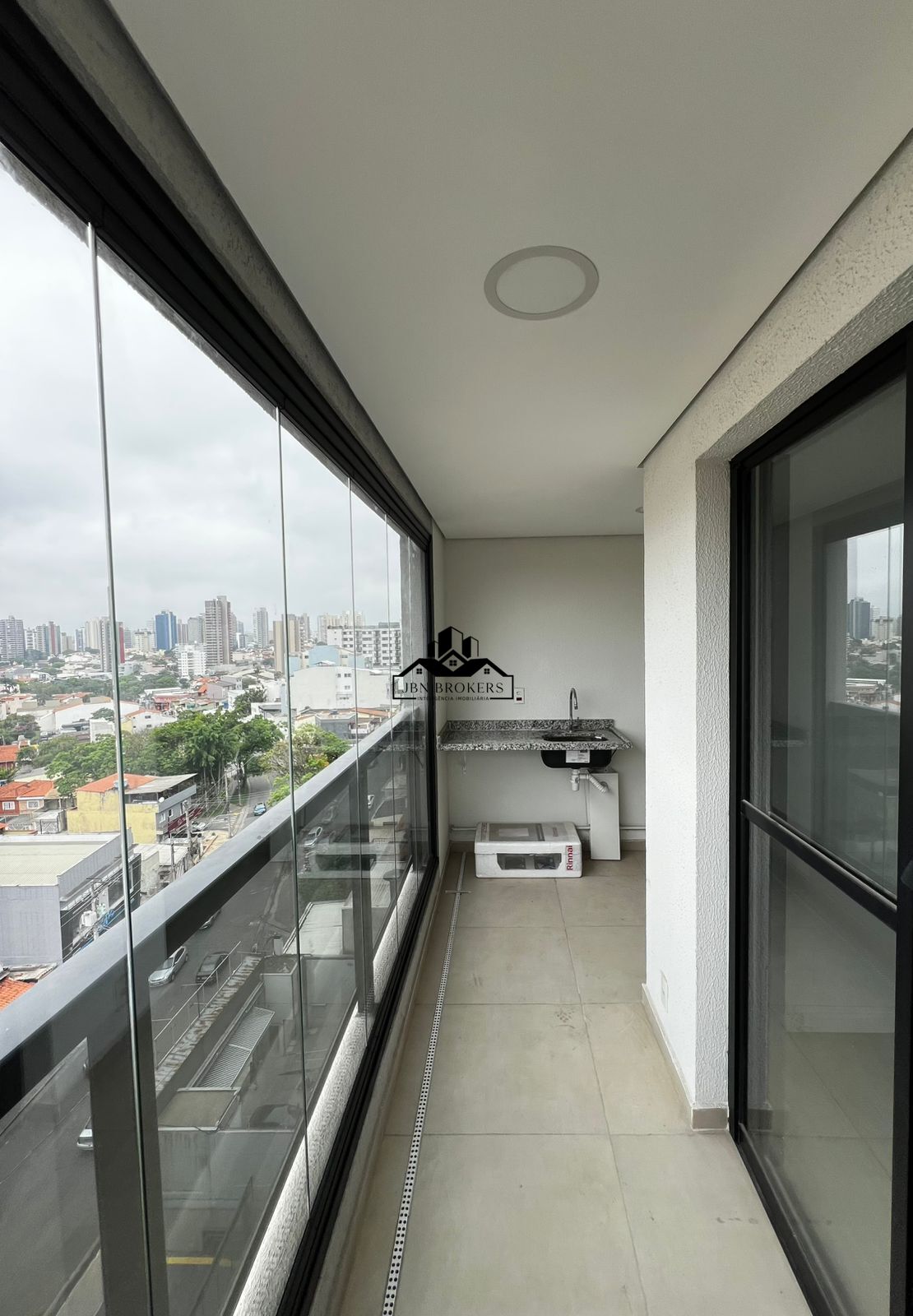 Apartamento à venda com 2 quartos, 57m² - Foto 1