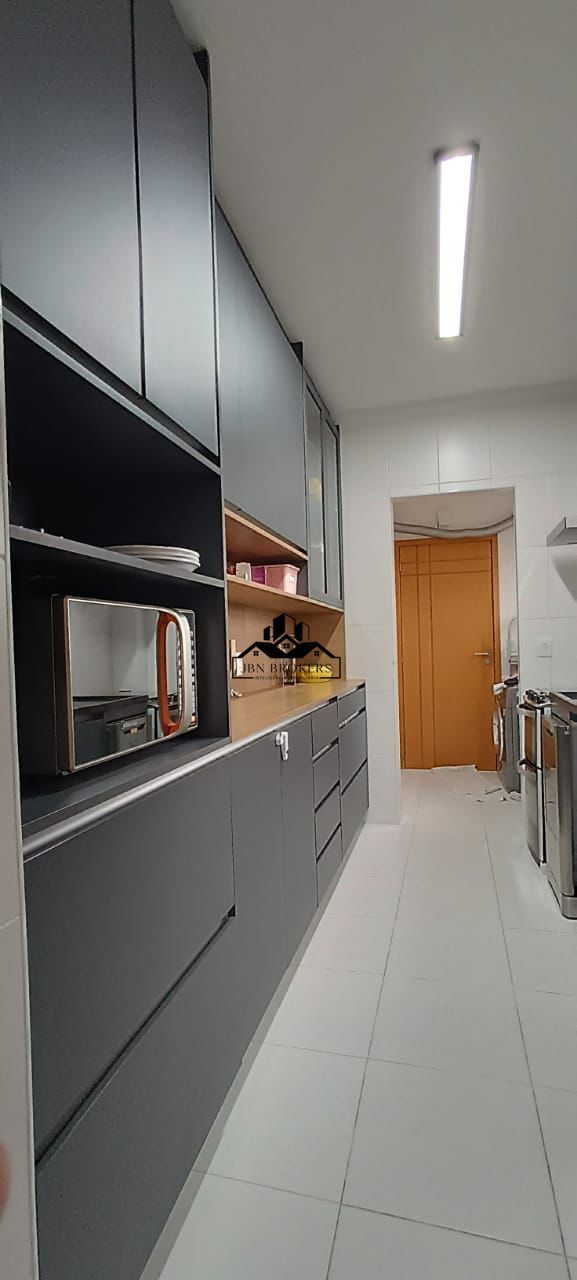 Cobertura à venda com 4 quartos, 214m² - Foto 8