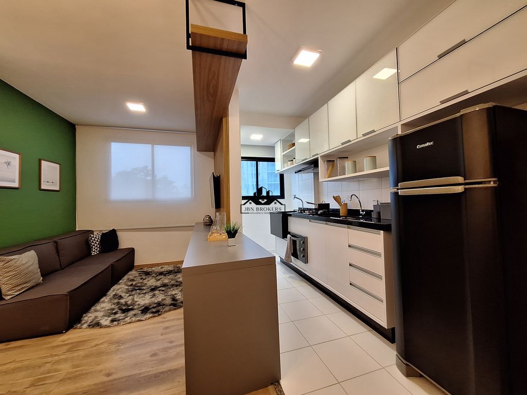 Apartamento à venda com 2 quartos, 42m² - Foto 2