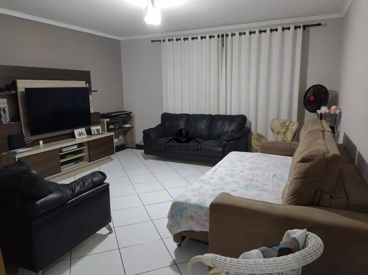 Sobrado à venda com 4 quartos, 241m² - Foto 4