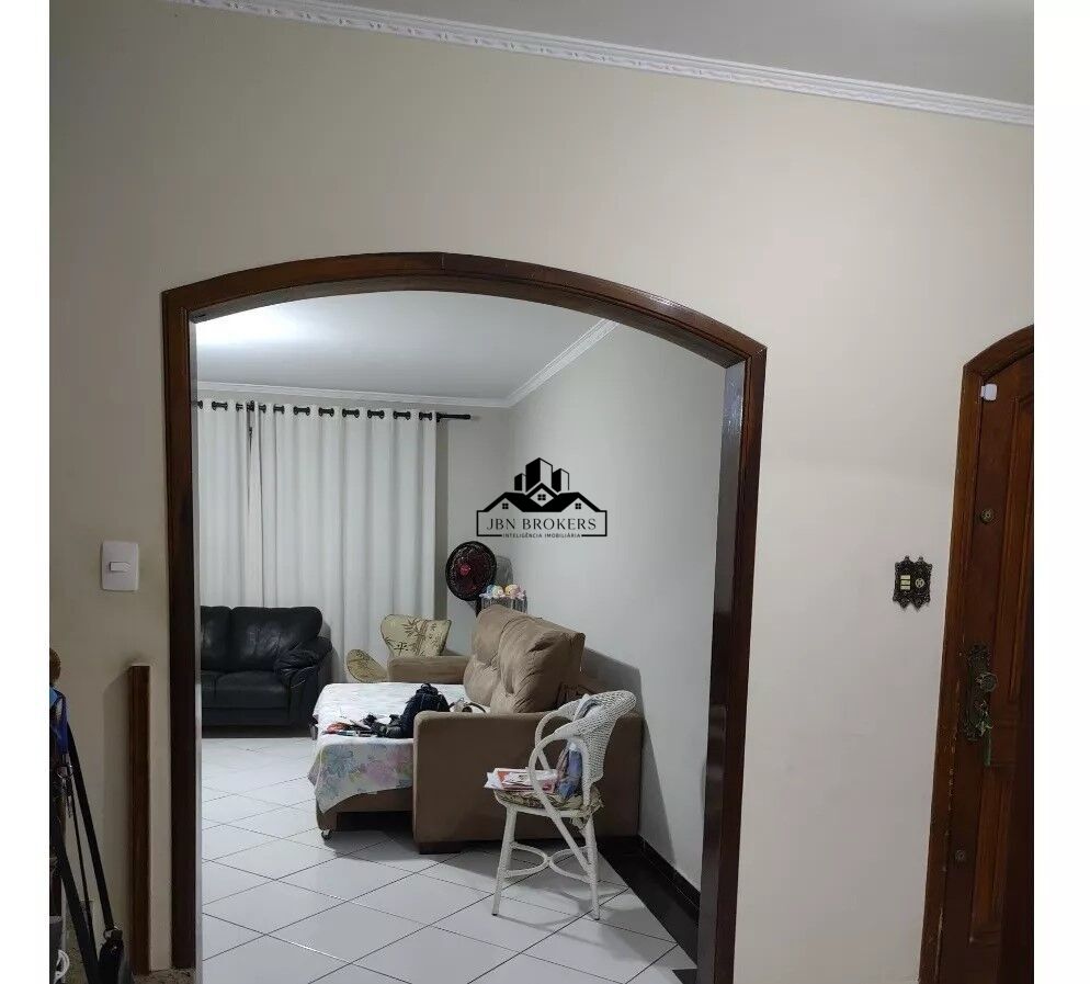 Sobrado à venda com 4 quartos, 241m² - Foto 3