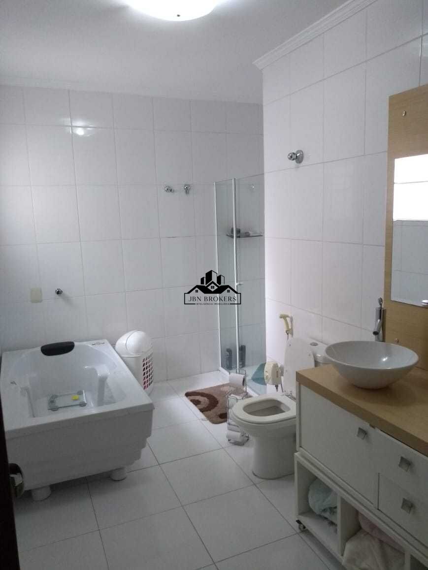 Sobrado à venda com 3 quartos, 298m² - Foto 8