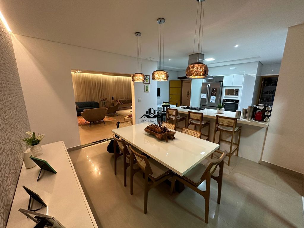 Sobrado à venda com 4 quartos, 364m² - Foto 4