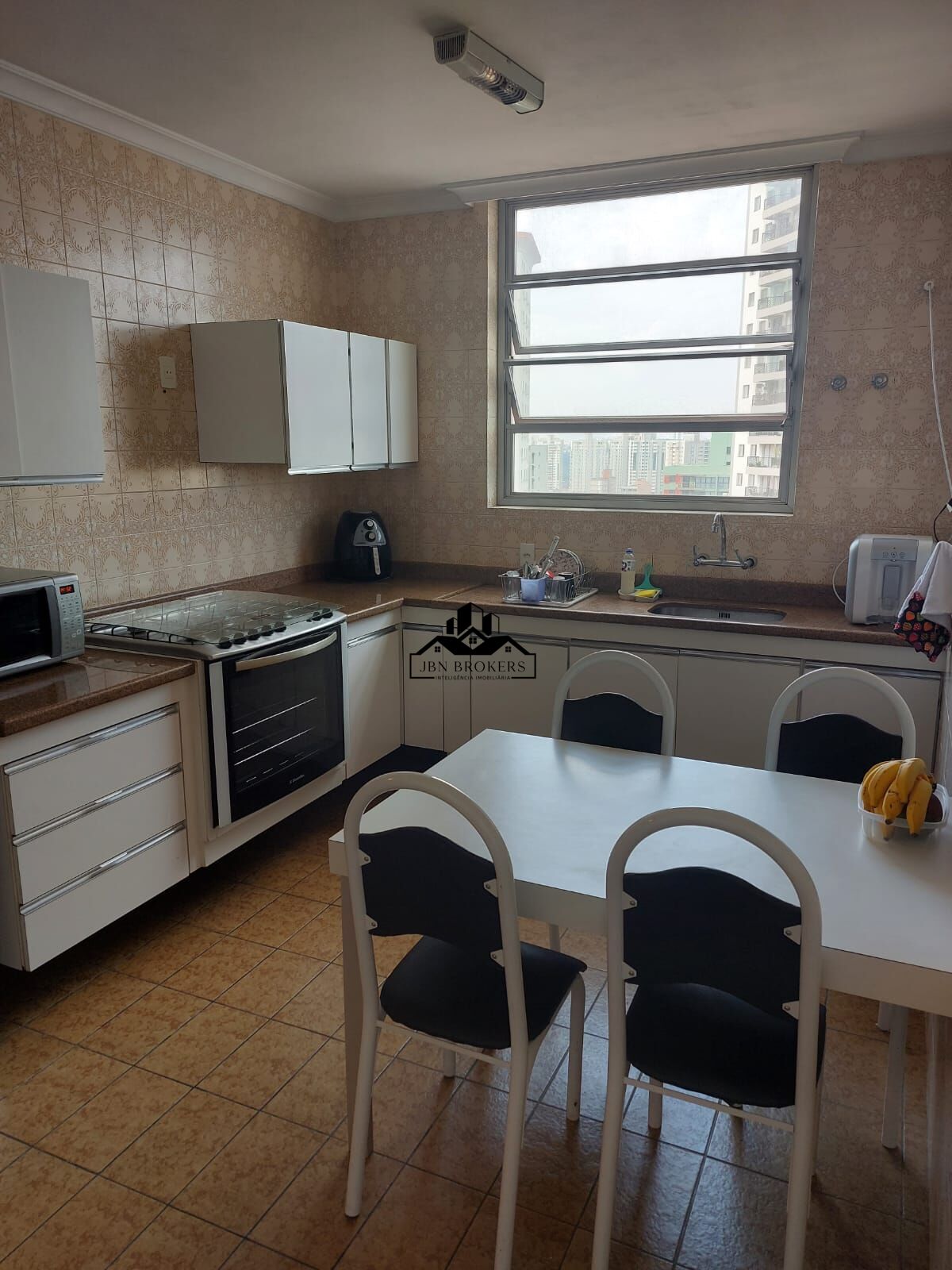 Apartamento à venda com 3 quartos, 170m² - Foto 11