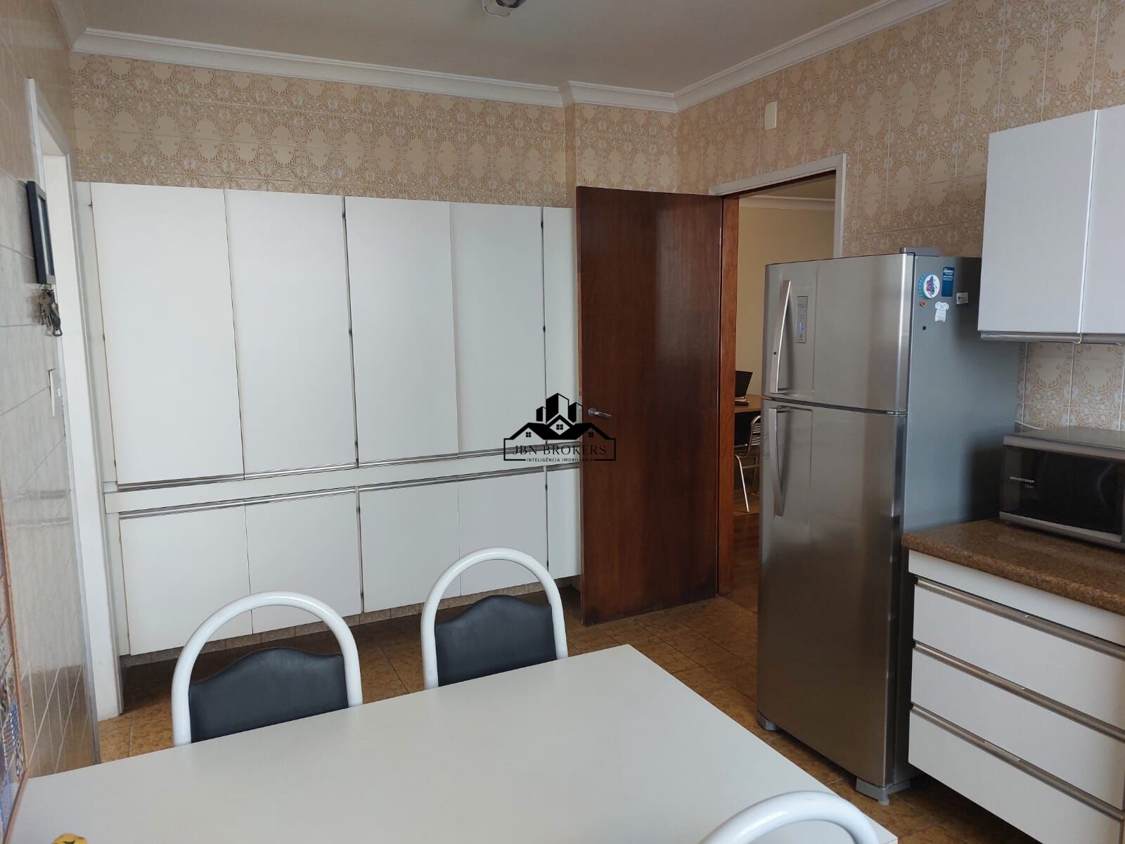 Apartamento à venda com 3 quartos, 170m² - Foto 12