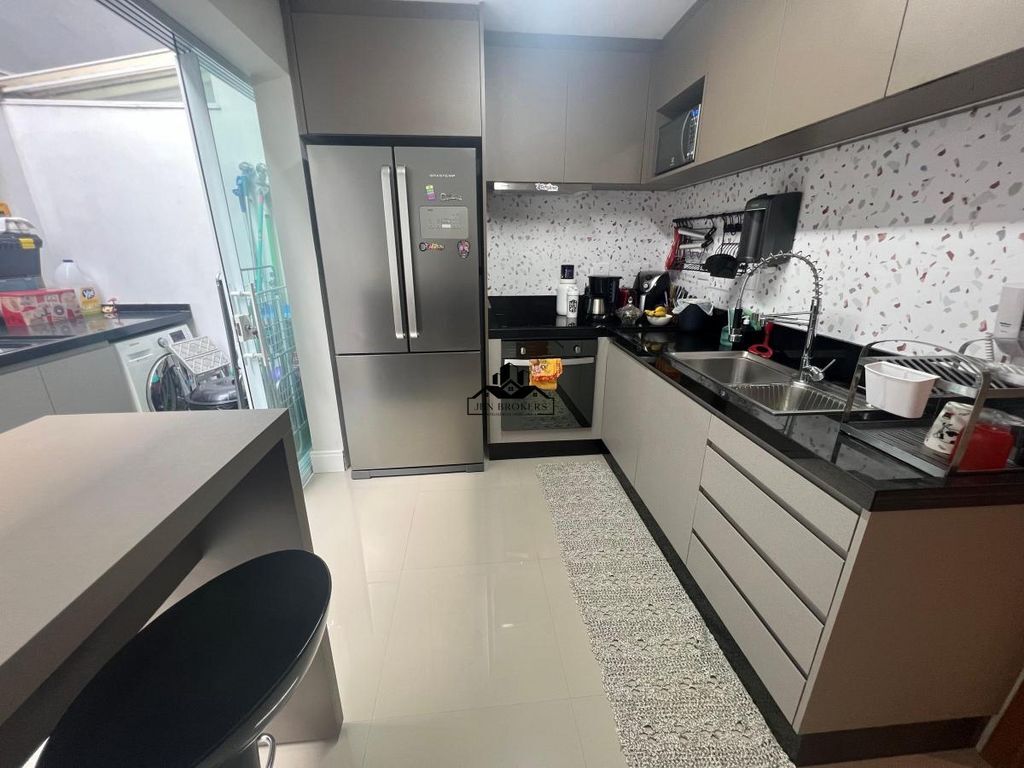 Sobrado à venda com 3 quartos, 90m² - Foto 3