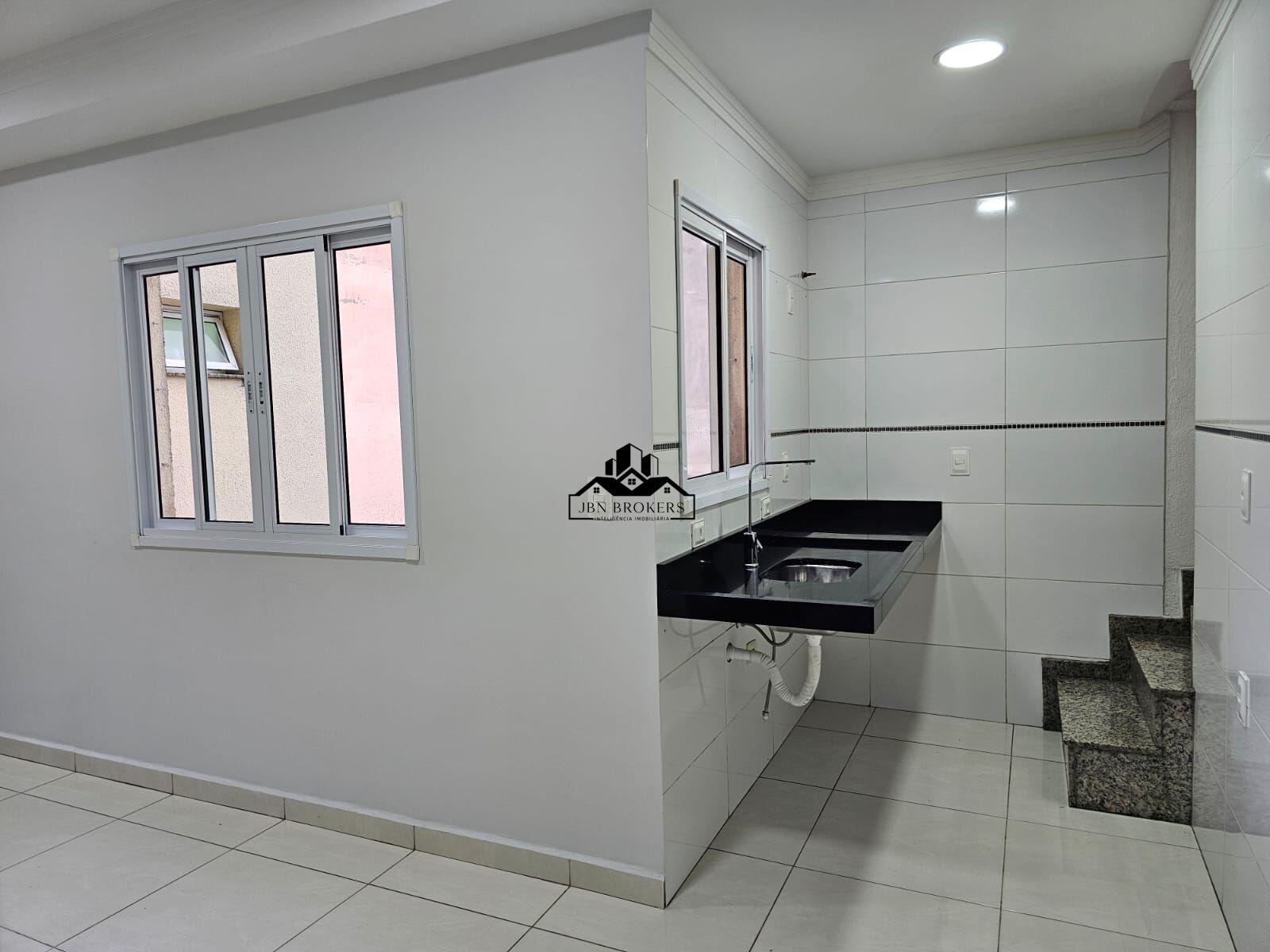 Cobertura à venda com 2 quartos, 83m² - Foto 1