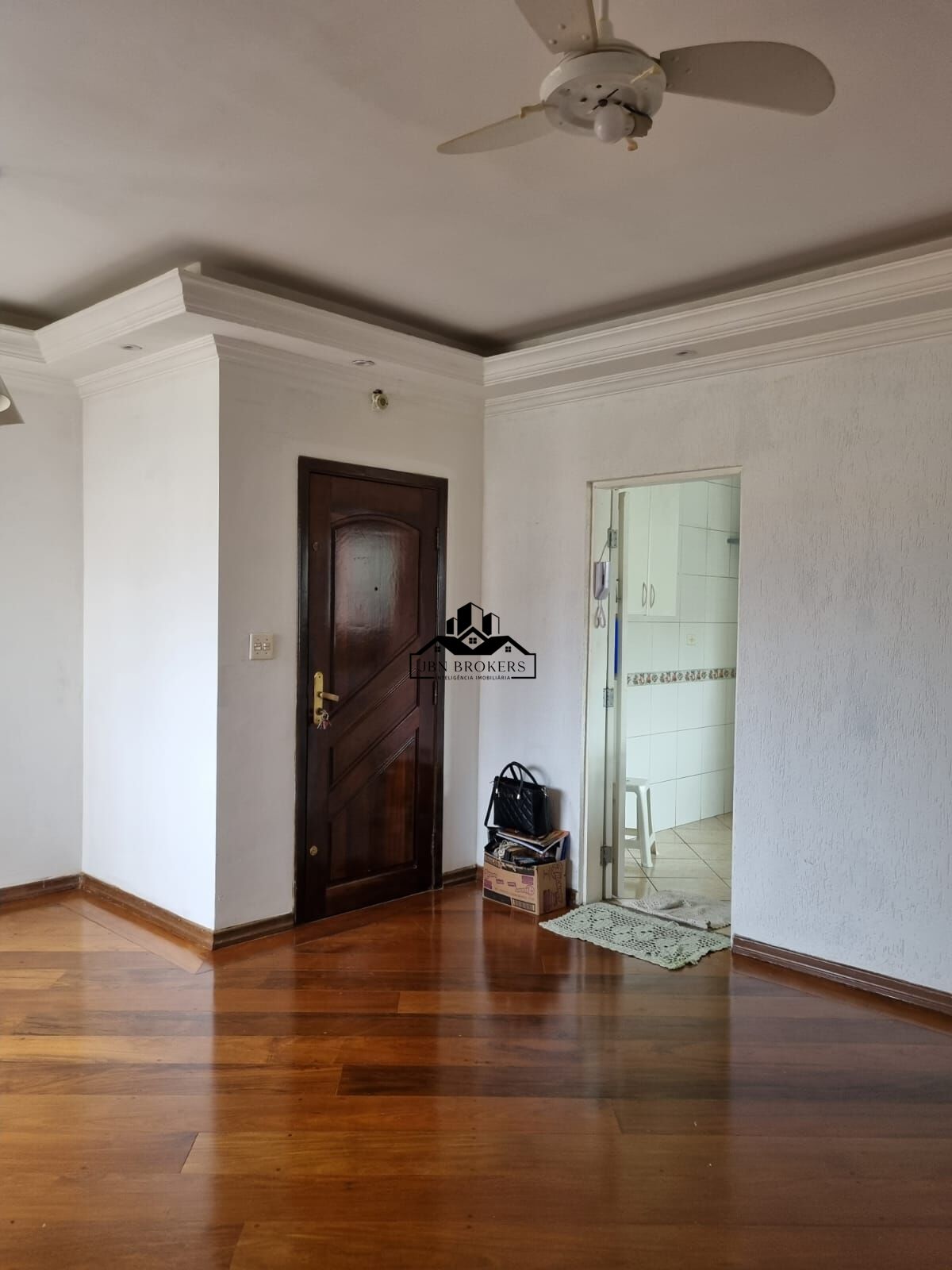 Apartamento à venda com 3 quartos, 102m² - Foto 2