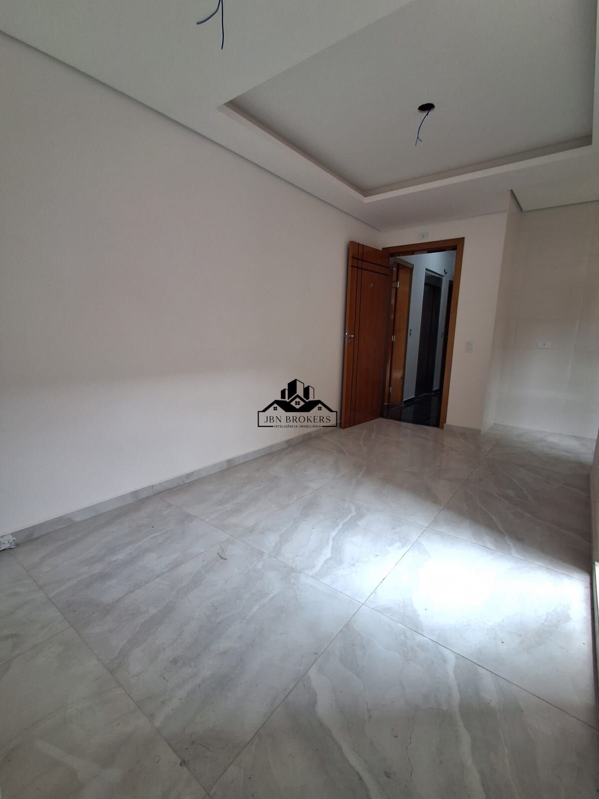 Apartamento à venda com 2 quartos, 42m² - Foto 2