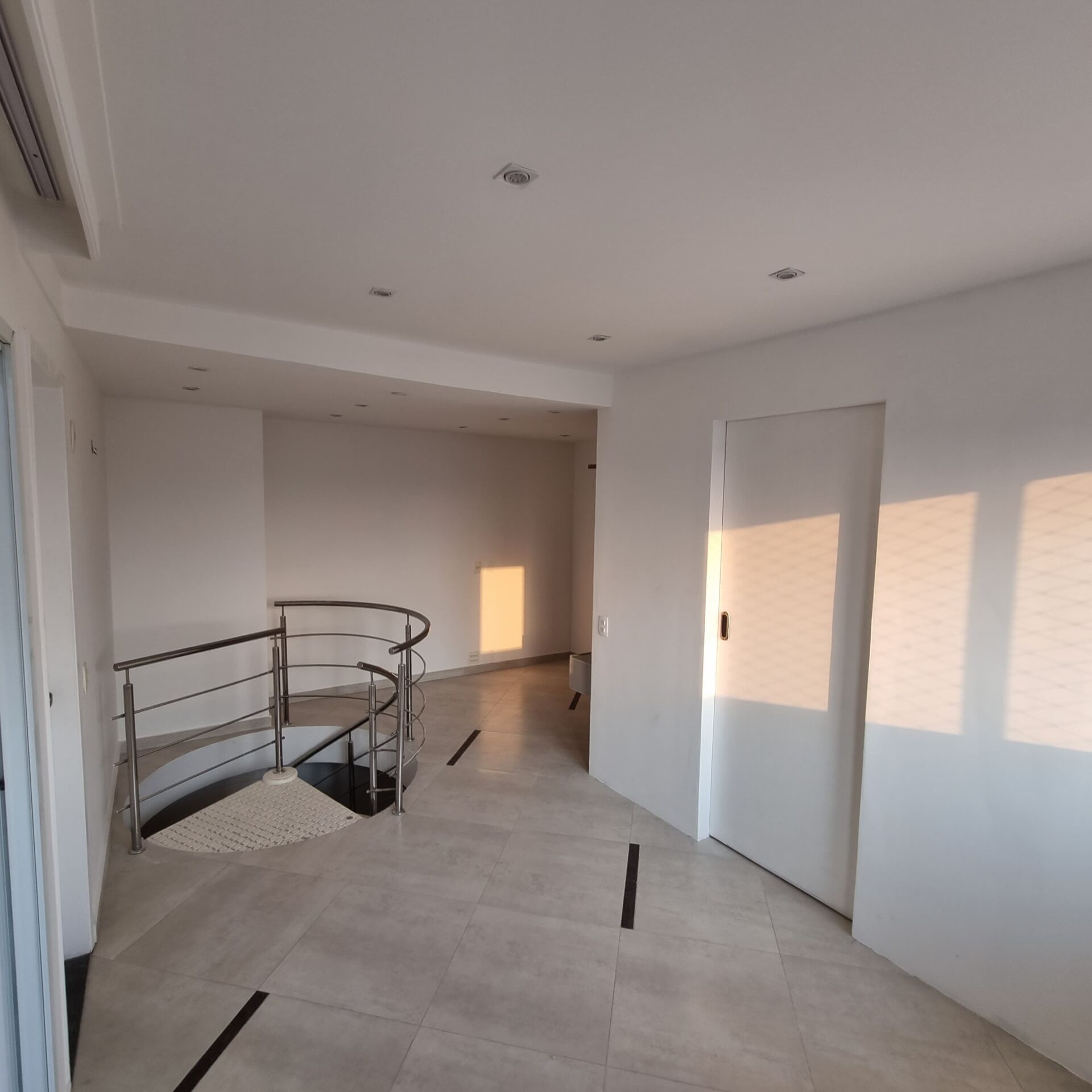 Cobertura à venda com 2 quartos, 83m² - Foto 18