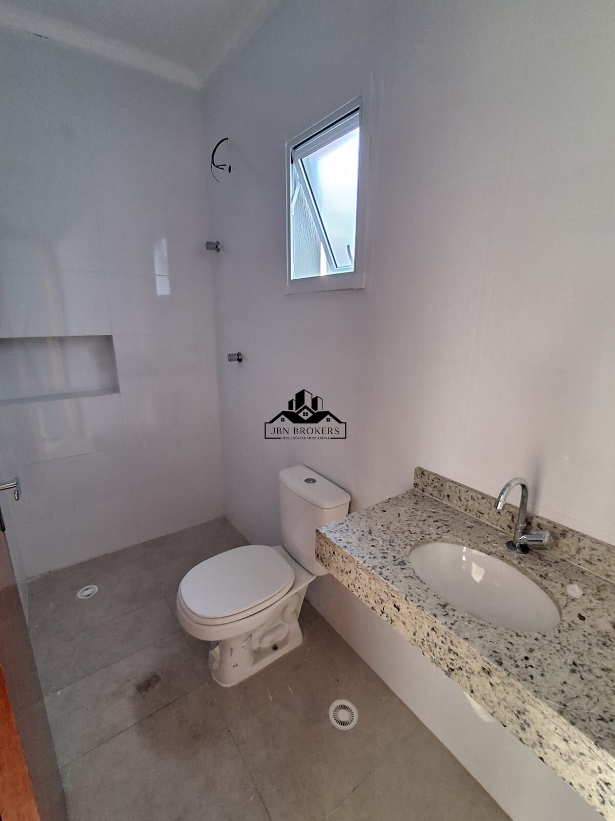 Apartamento à venda com 2 quartos, 42m² - Foto 17