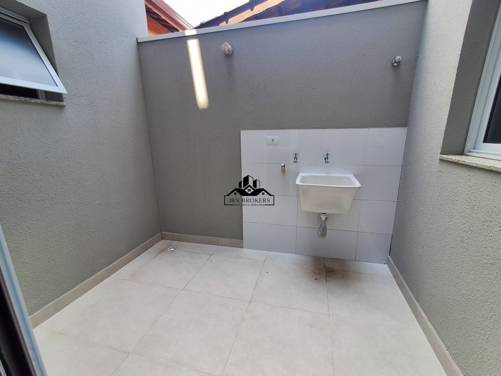 Apartamento à venda com 2 quartos, 42m² - Foto 8